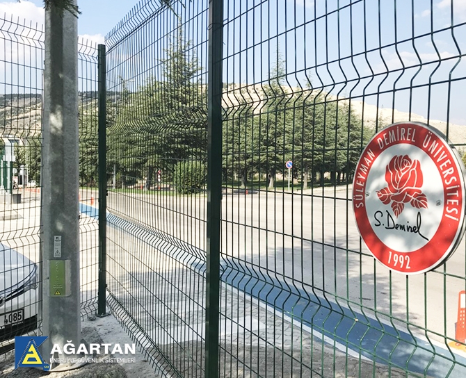 Isparta Süleyman Demirel Üniversitesi Kamera Direkleri